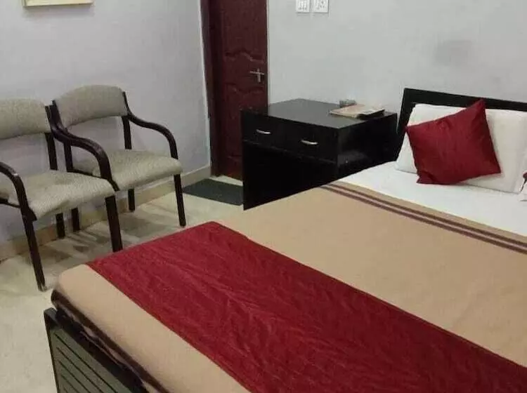 ホテル Adb Rooms Park Inn Varanasi