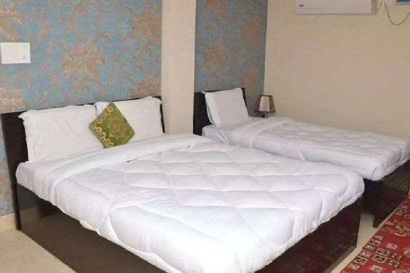 ホテル Adb Rooms Park Inn Varanasi