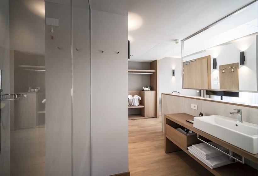 هتل Be Place Adult Friendly