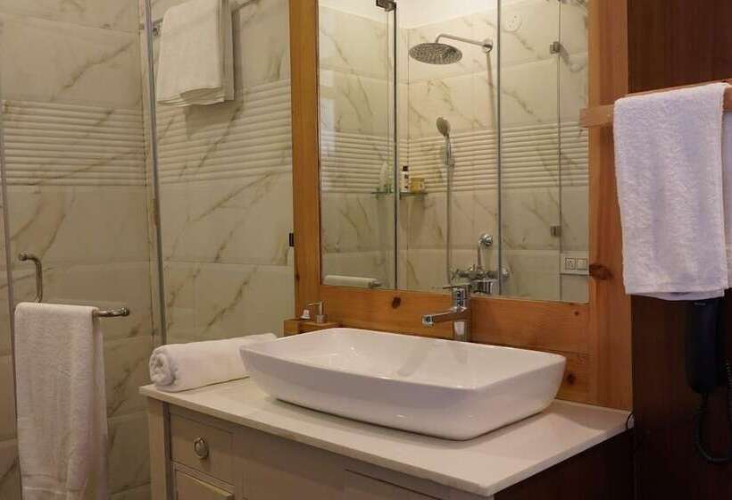 Hotel Boho Heights Kasauli