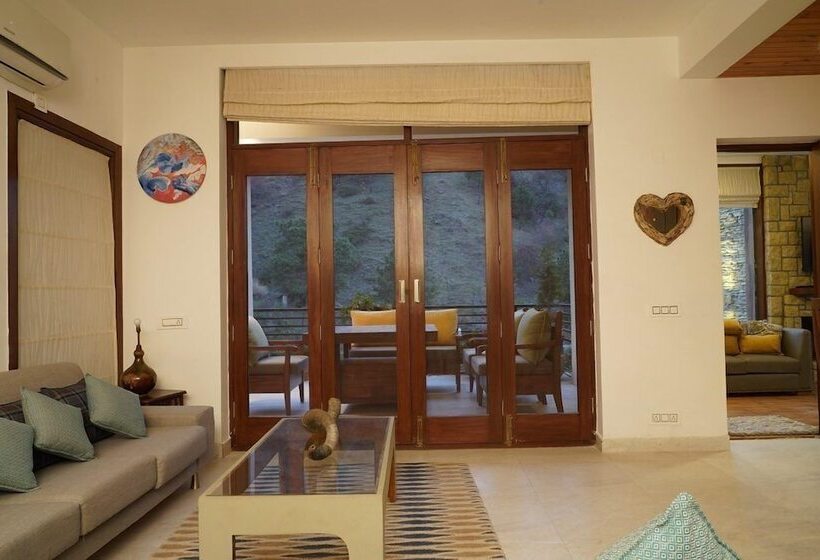 Hotel Boho Heights Kasauli