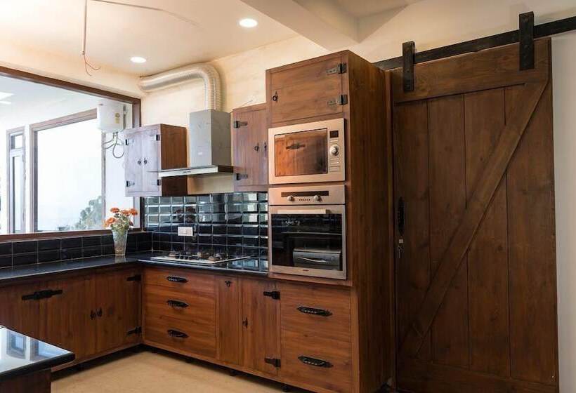 Hotel Boho Heights Kasauli