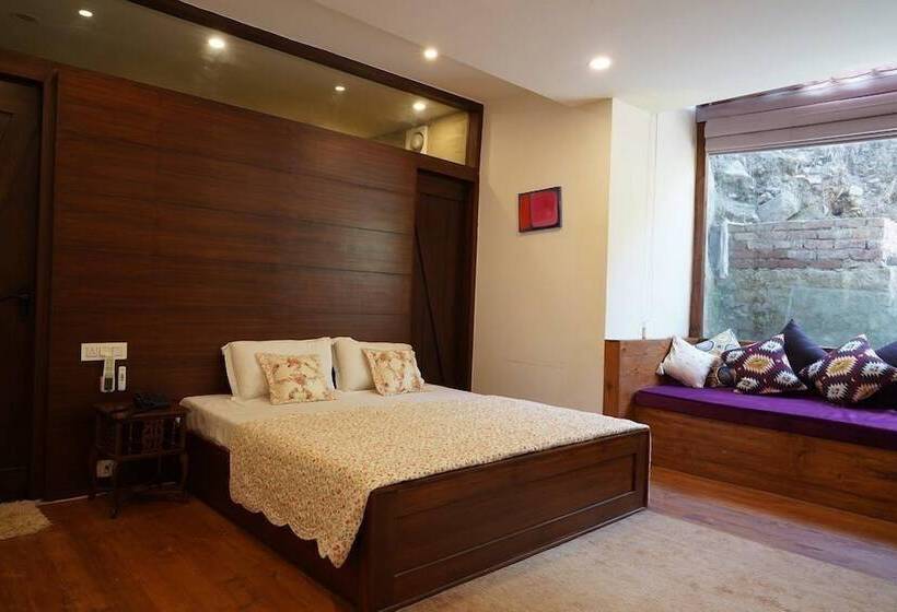 Hotel Boho Heights Kasauli