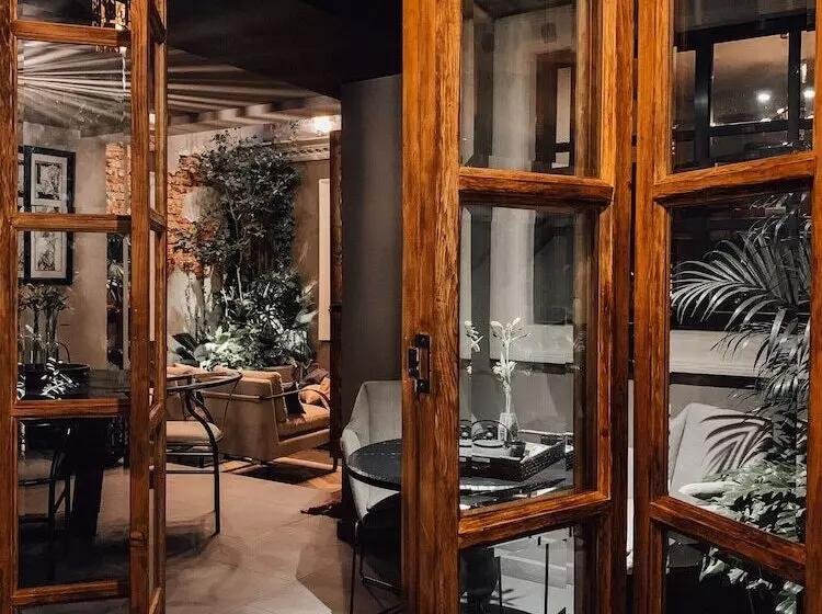 ホテル Casa Emilia B&b Boutique