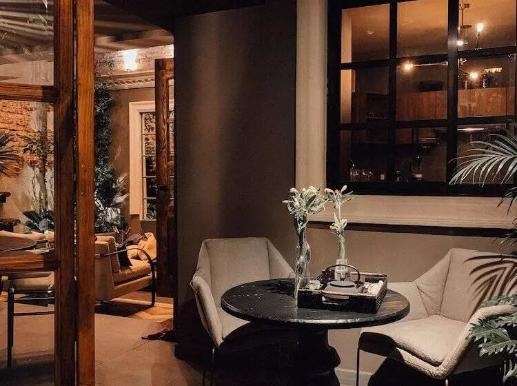 ホテル Casa Emilia B&b Boutique