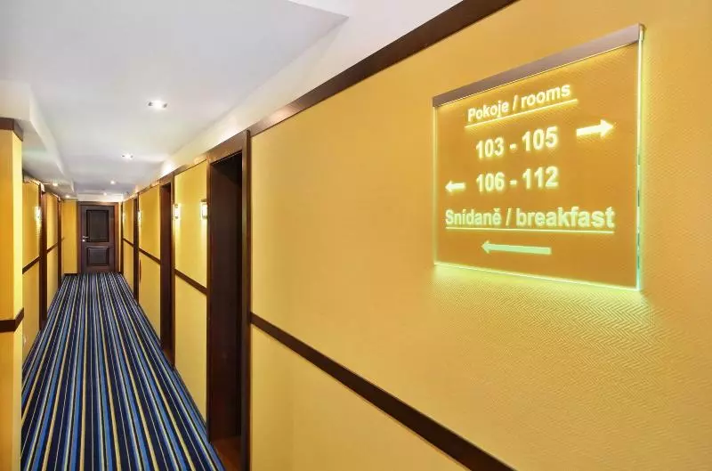 ホテル Central 1920