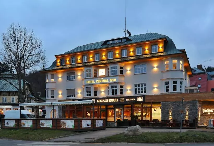 ホテル Central 1920