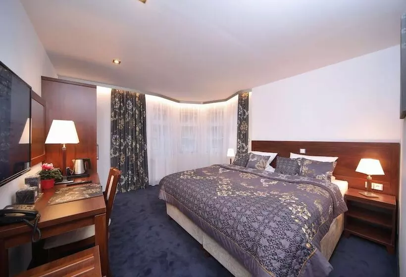 ホテル Central 1920