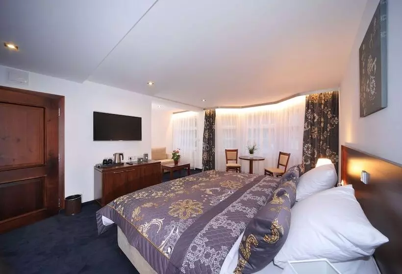 ホテル Central 1920