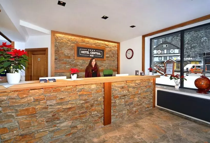 ホテル Central 1920