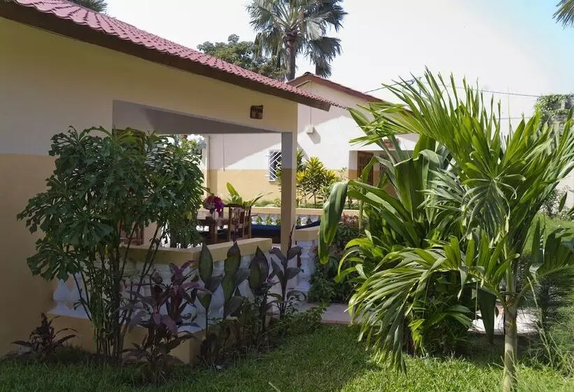 Kunta Kinteh Beach Complex