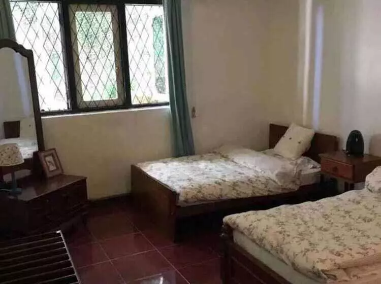 Majatalo Asteria Villa Guest House