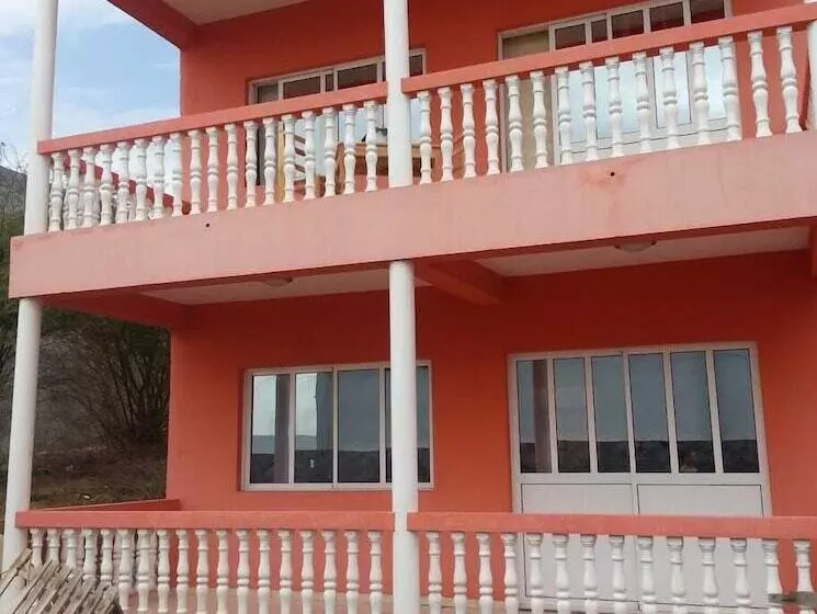 پانسیون Casa Anilda & Albino
