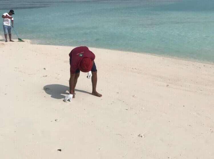 پانسیون Nalaveshi Inn, Huraa