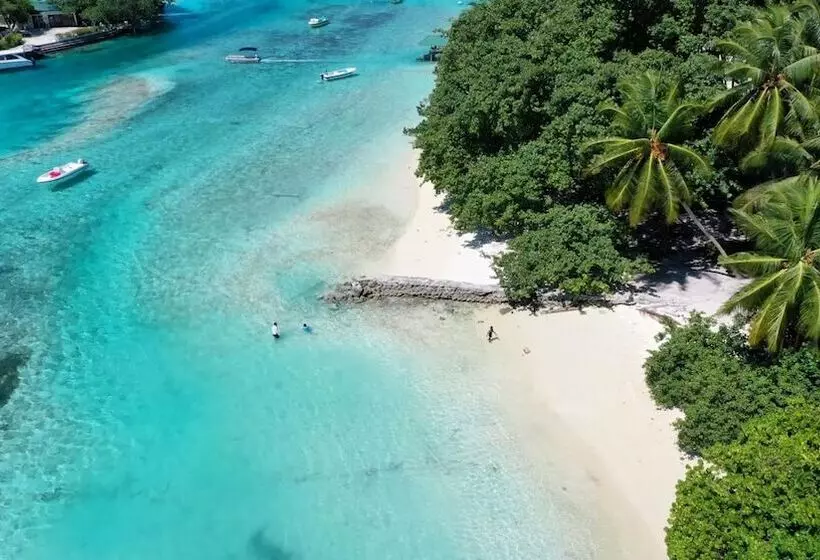 پانسیون Nalaveshi Inn, Huraa