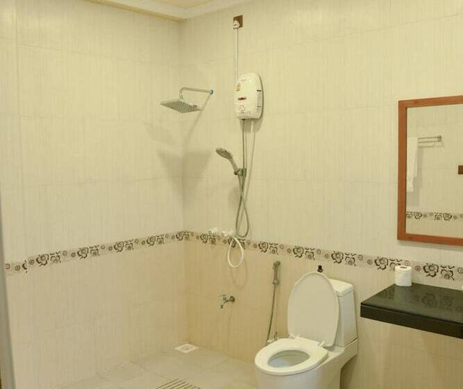 پانسیون Nalaveshi Inn, Huraa