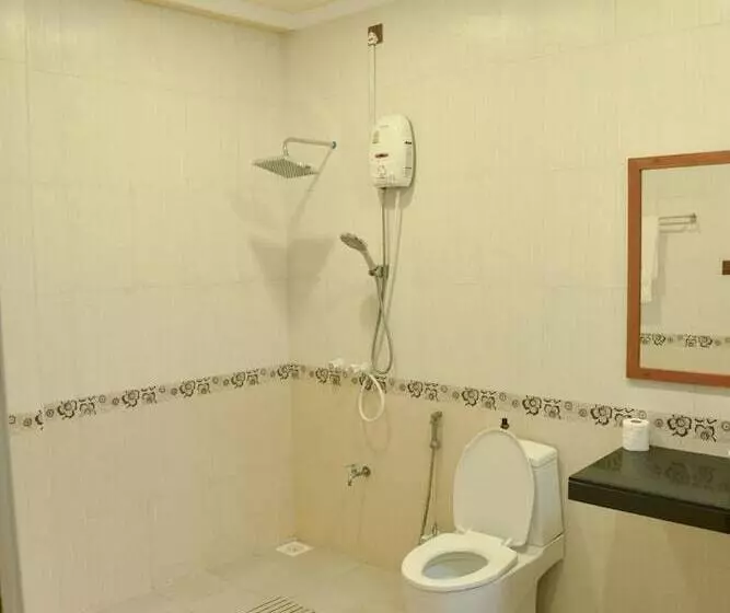 پانسیون Nalaveshi Inn, Huraa