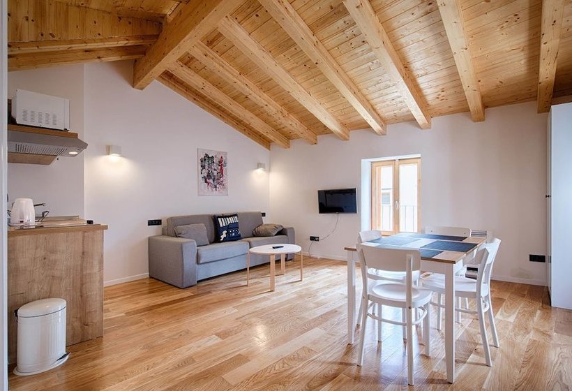 膳宿费 Villa Glorija