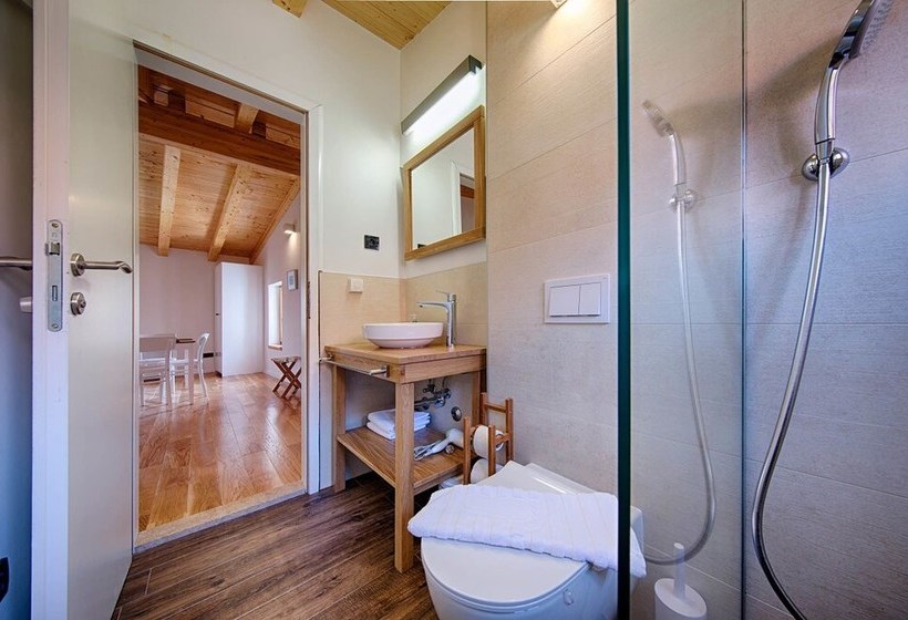 膳宿费 Villa Glorija