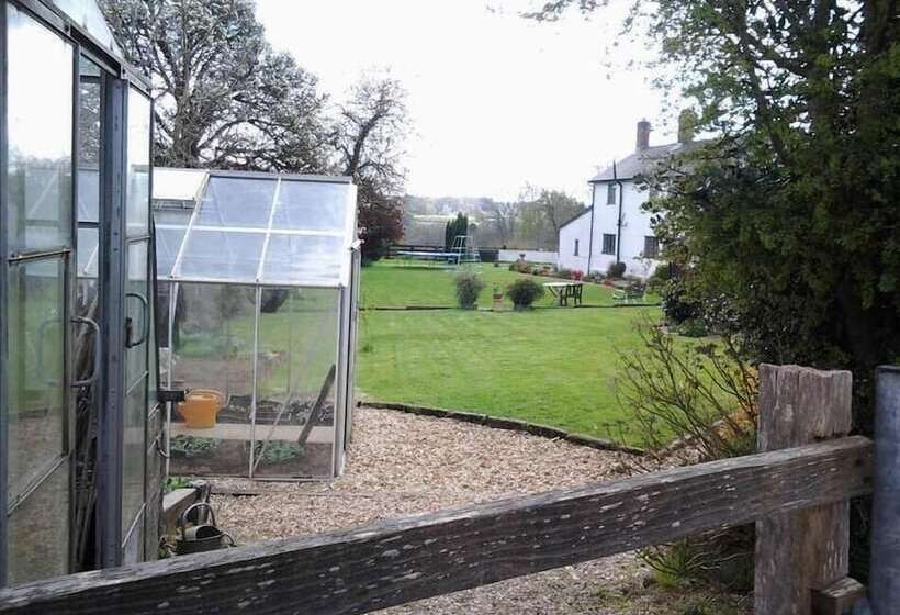 Thorps Farm Bed And Breakfast