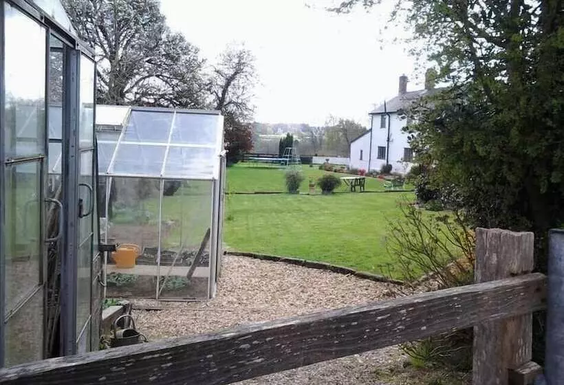 Thorps Farm Bed And Breakfast