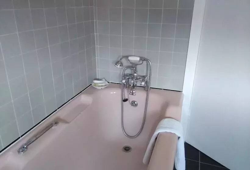 Thorps Farm Bed And Breakfast