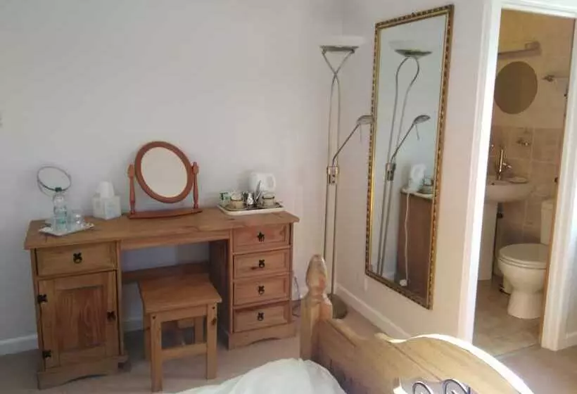 Thorps Farm Bed And Breakfast