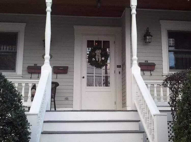 Windsome Bed & Breakfast