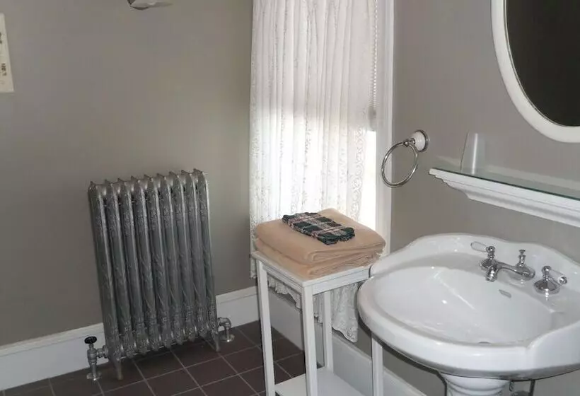 Windsome Bed & Breakfast