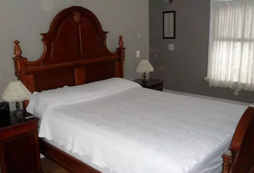 Windsome Bed & Breakfast