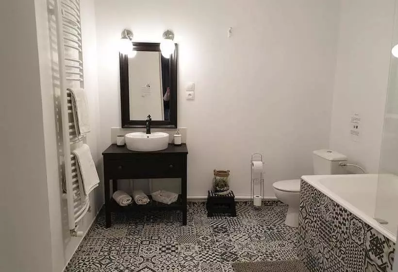 تختخواب و صبحانه L'evidence