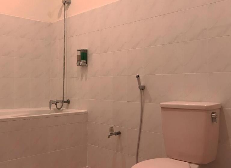 تختخواب و صبحانه Trawangan Cottages