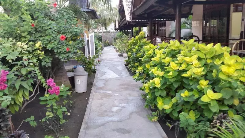 ベッドアンドブレックファースト Trawangan Cottages