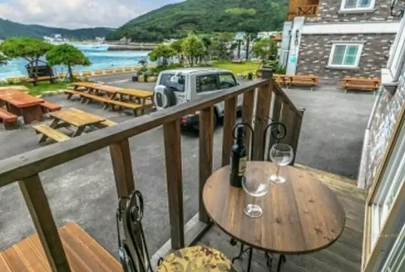 Geoje Beach Maru Pension