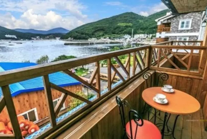 Geoje Beach Maru Pension