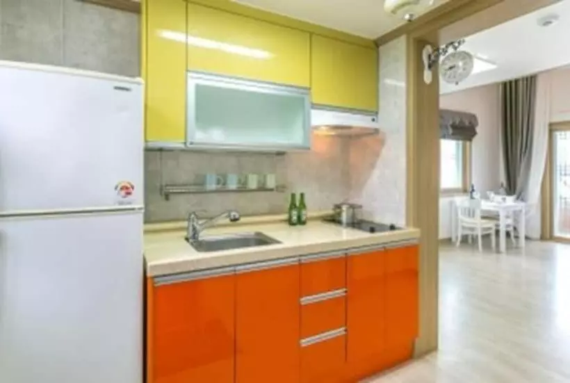 Geoje Beach Maru Pension