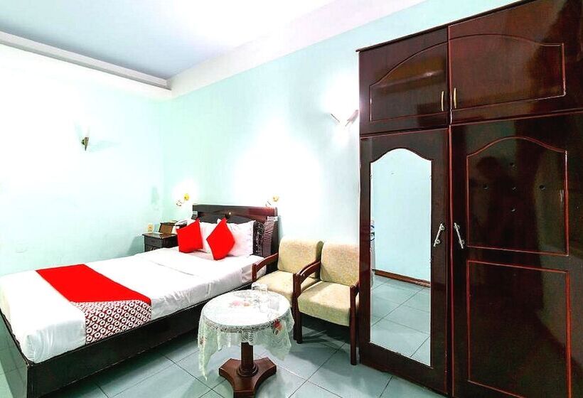 Golden Gate 1 Hotel By Oyo Rooms