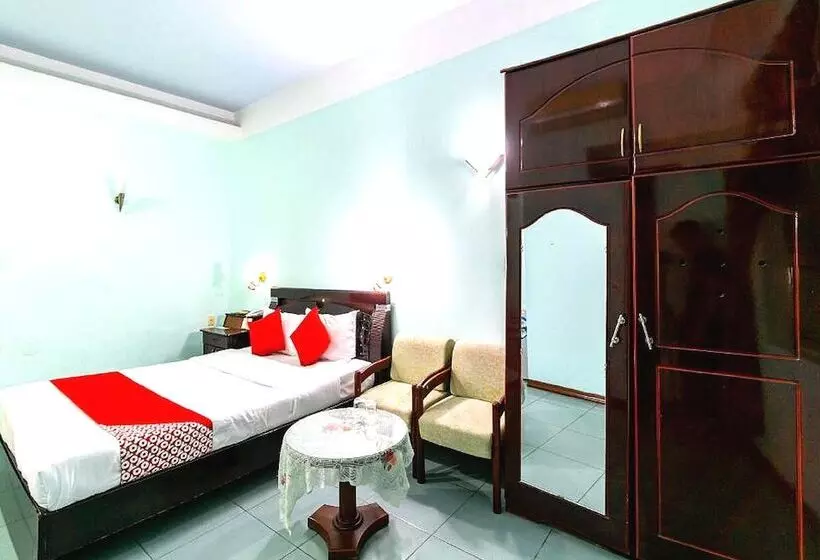 Golden Gate 1 Hotel By Oyo Rooms