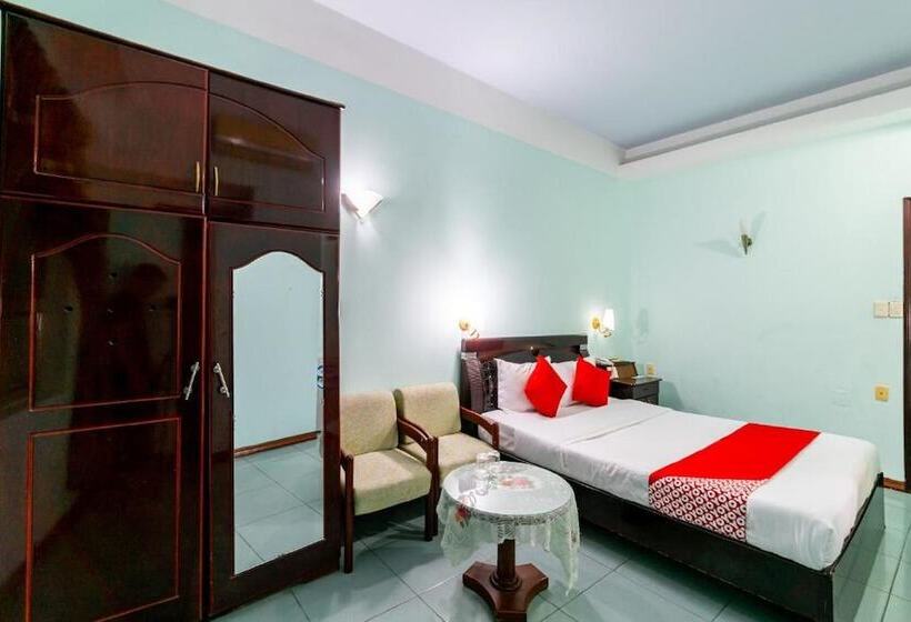 Golden Gate 1 Hotel By Oyo Rooms