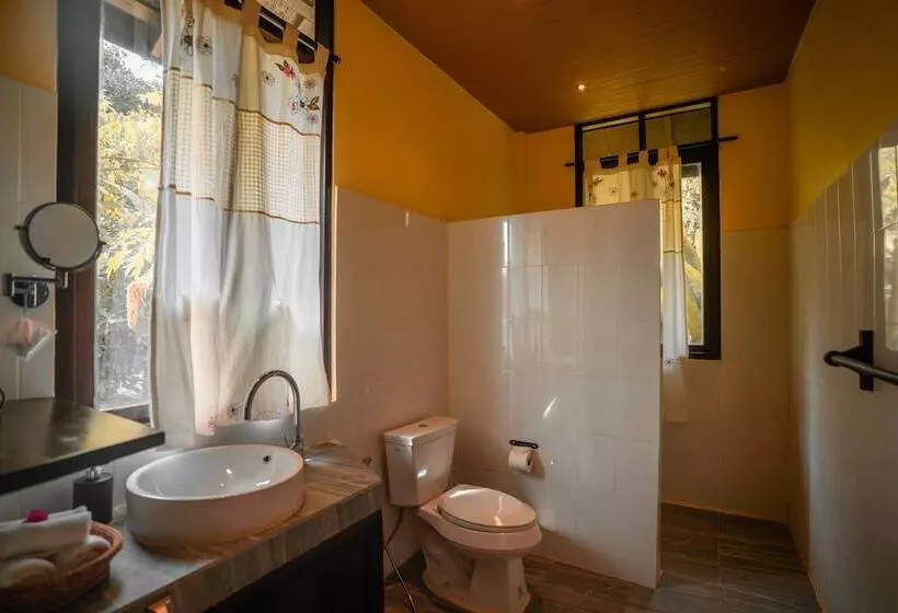 Hotelli Dan's Koyao Retreat