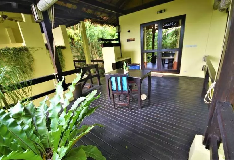 Hotelli Dan's Koyao Retreat