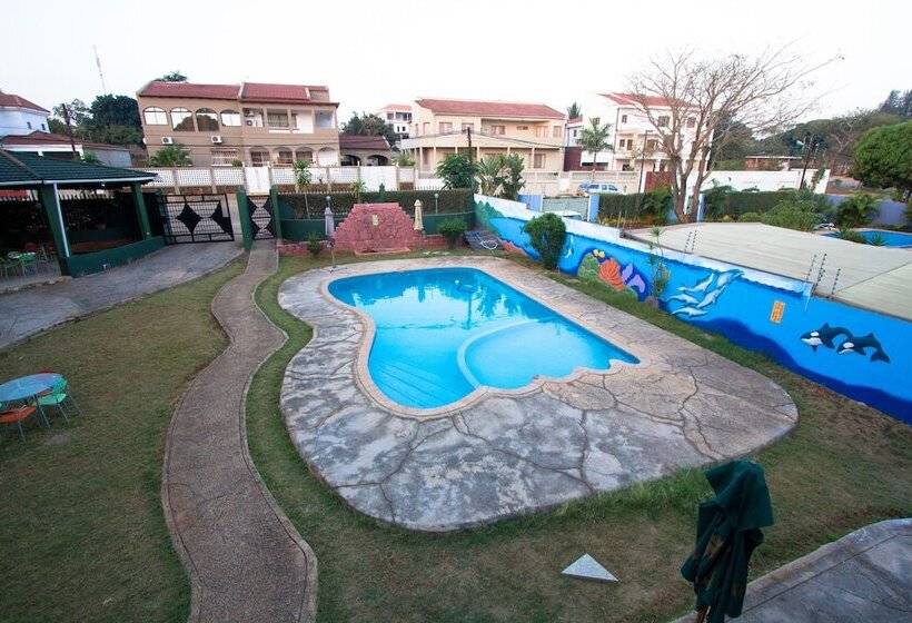 Hotel Matola Garden
