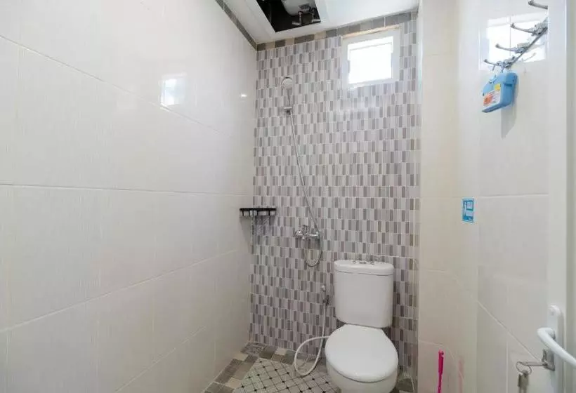 ホテル Reddoorz Syariah @ Panglima Polem Aceh