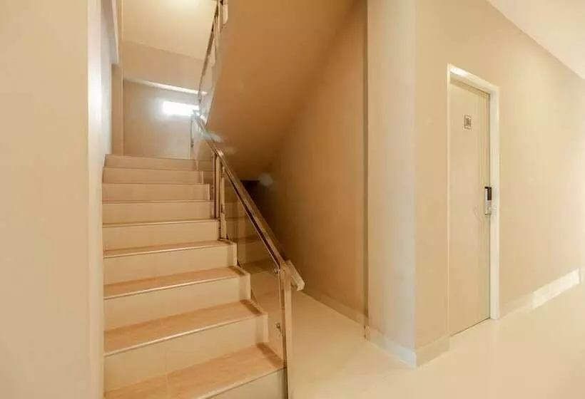 ホテル Reddoorz Syariah @ Panglima Polem Aceh