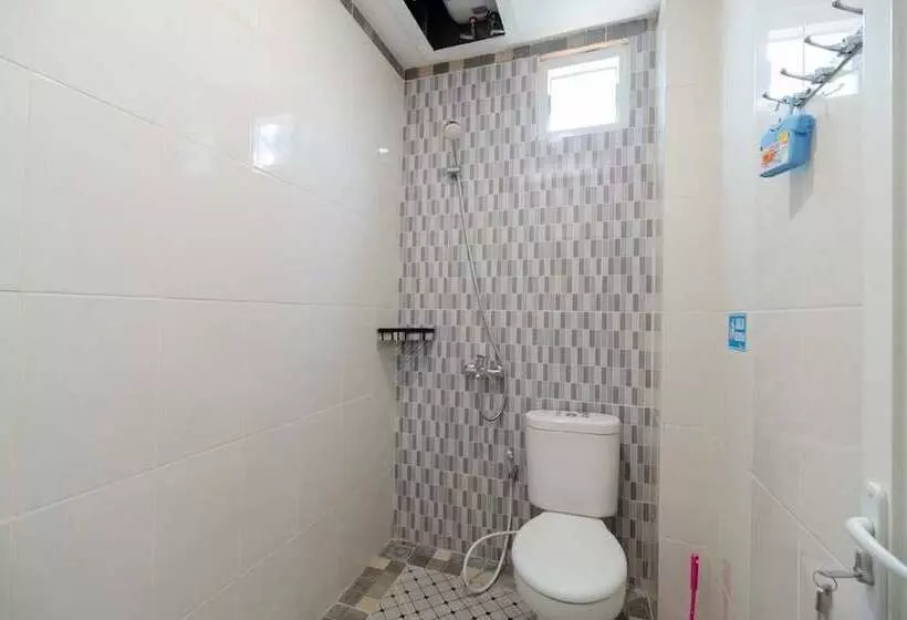 ホテル Reddoorz Syariah @ Panglima Polem Aceh