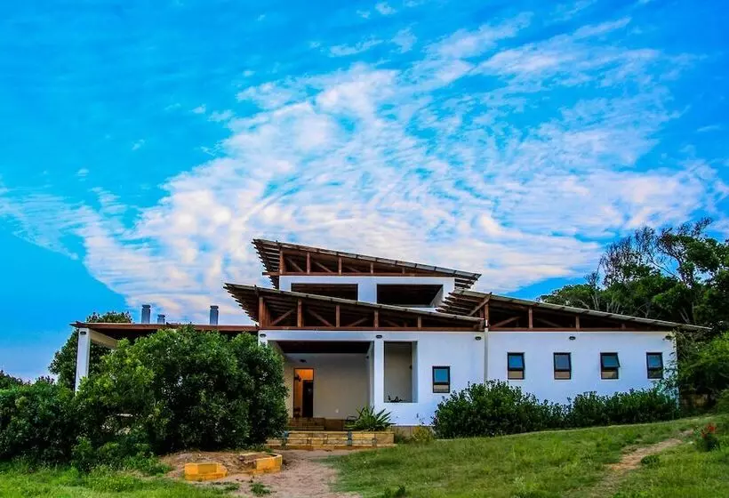 Hotelli Sky Island Resort