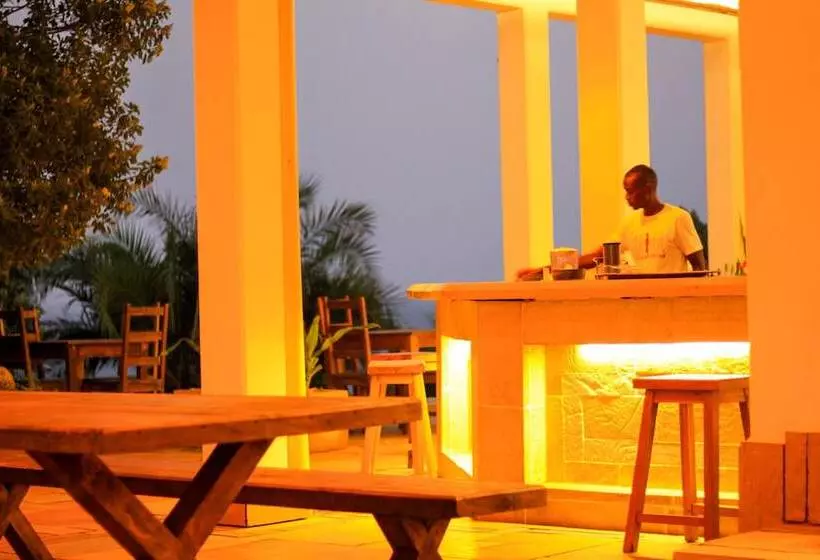 Hotelli Sky Island Resort