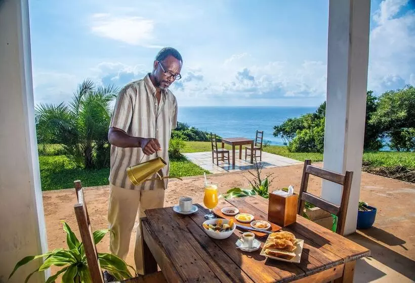 Hotelli Sky Island Resort