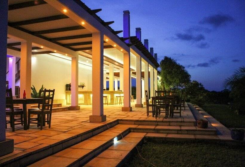 Hotel Sky Island Resort