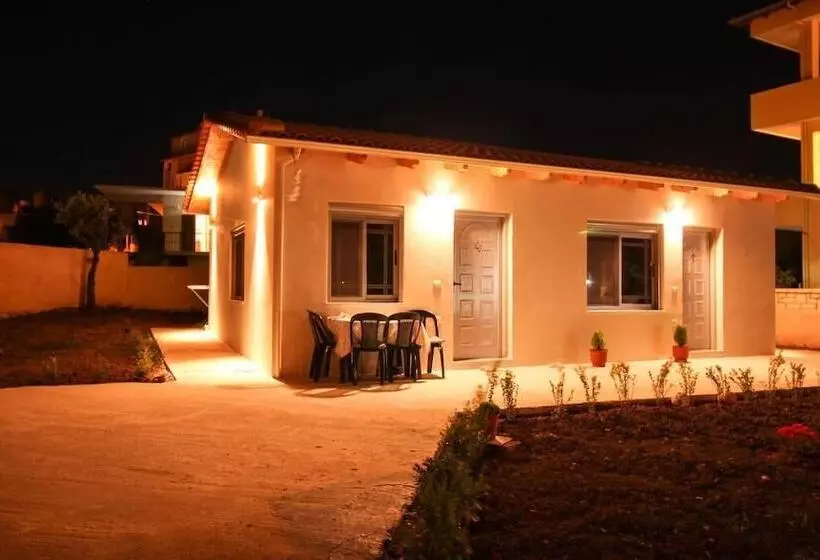 Hotelli Vila Landi
